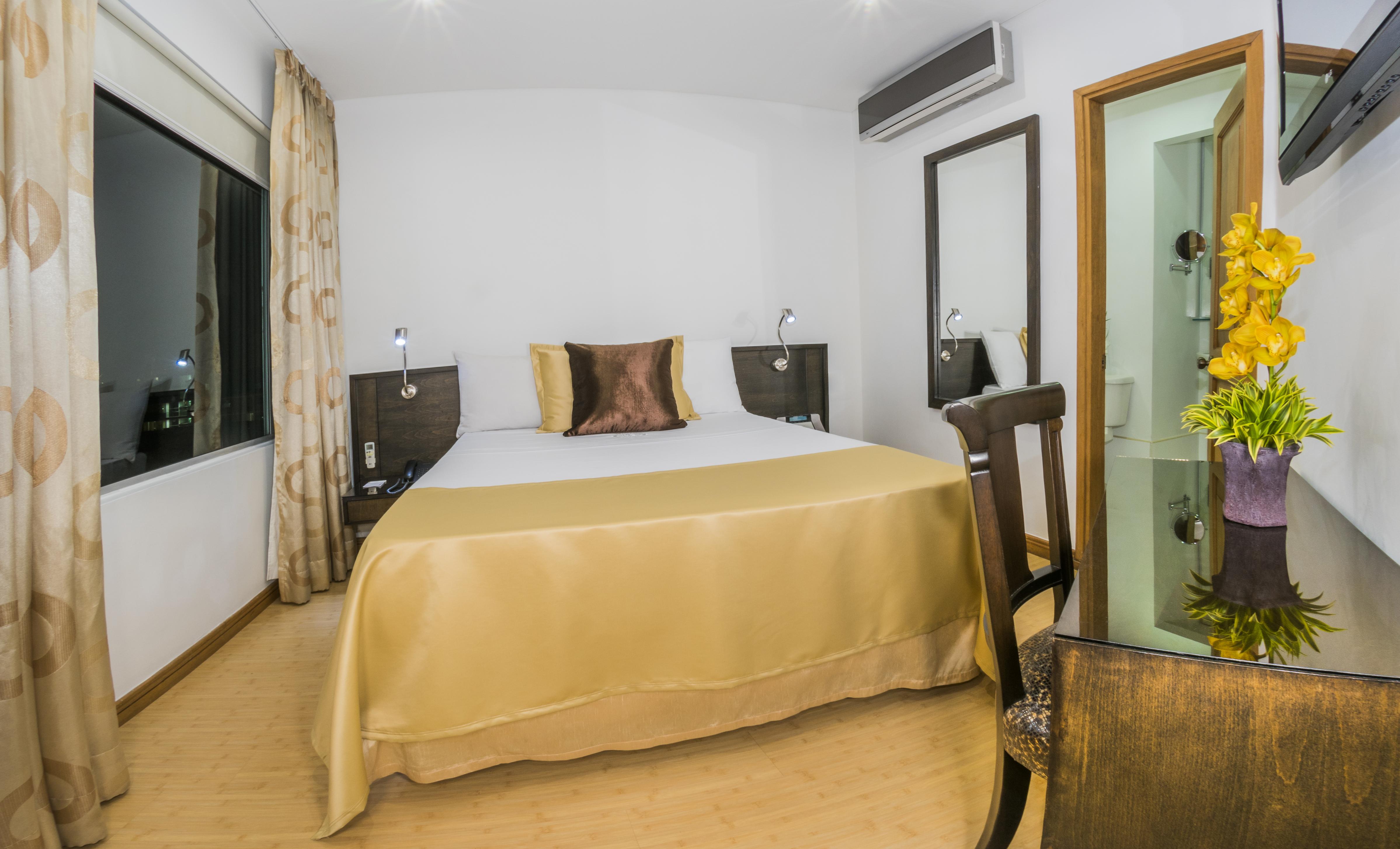 Hotel Egina Медельин Экстерьер фото