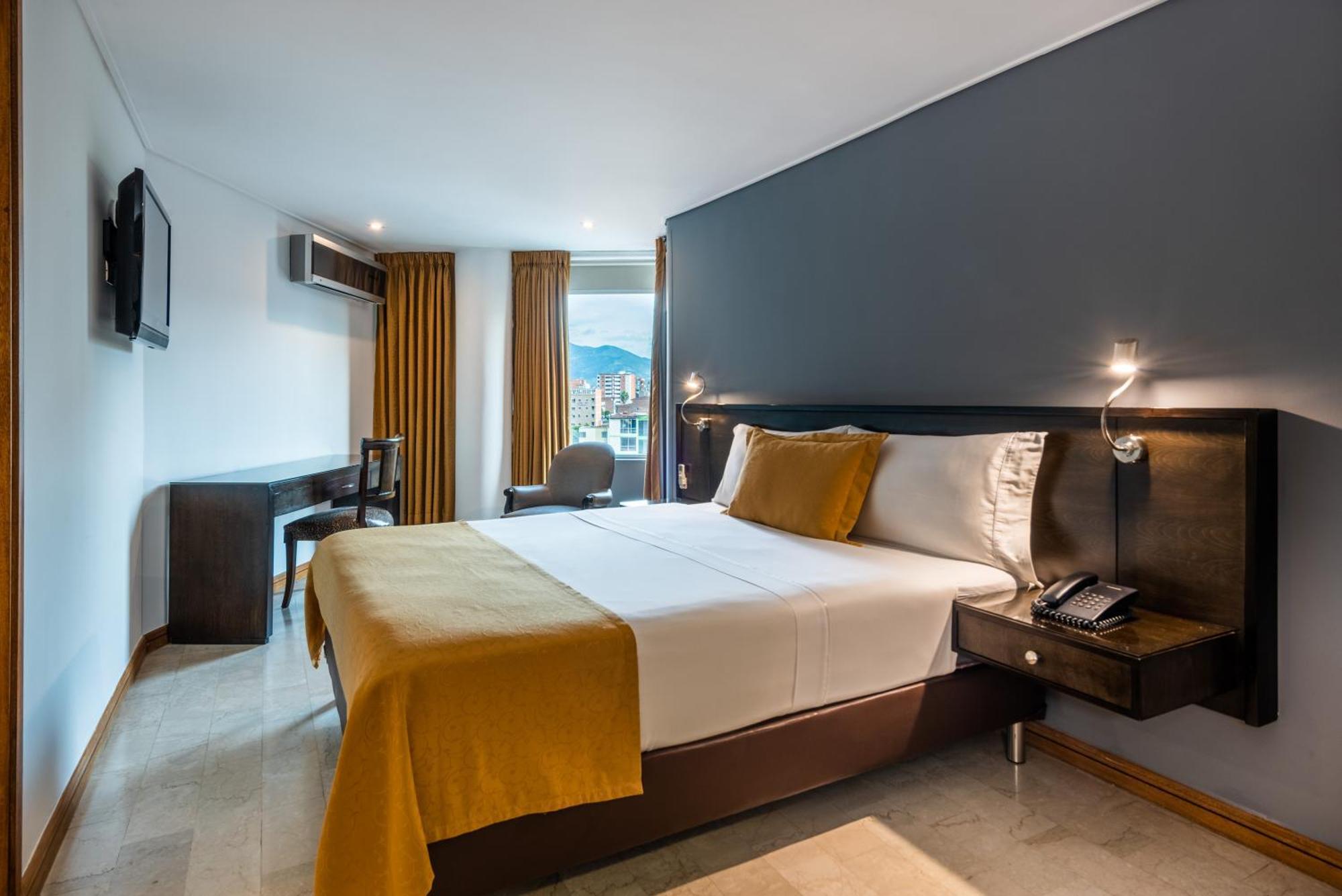 Hotel Egina Медельин Экстерьер фото