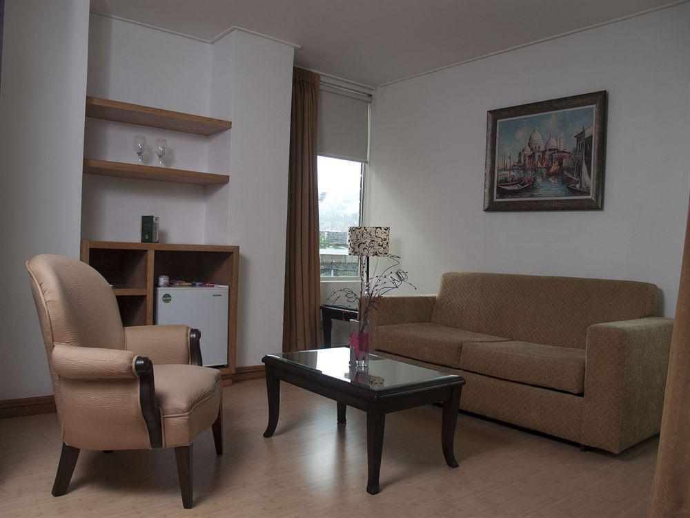 Hotel Egina Медельин Экстерьер фото